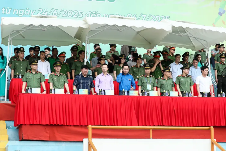 Khai mạc Hội thao Công an Thủ đô 2025 - Ảnh 3.