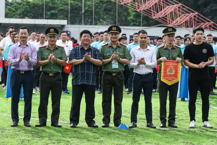 Khai mạc Hội thao Công an Thủ đô 2025 - Ảnh 8.
