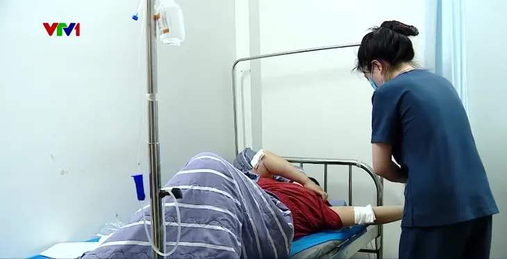 Hà Nội: Phát hiện cơ sở thẩm mỹ trái phép hút mỡ cho hàng trăm người  - Ảnh 8.