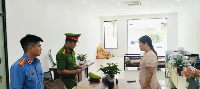 Phanh phui đường dây mua bán hóa đơn trục lợi hơn 5 tỉ đồng từ cát lậu - Ảnh 2.