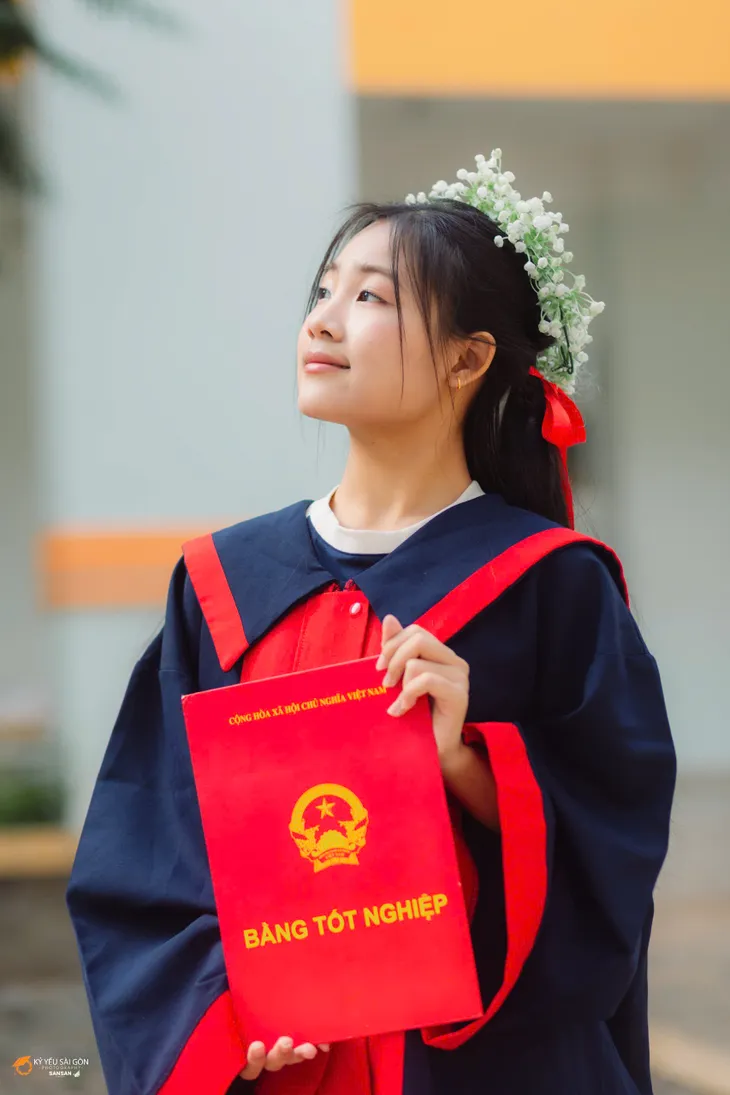 Chuyện chưa kể về thủ khoa kỳ thi tuyển sinh vào lớp 10 ở TP Hồ Chí Minh- Ảnh 1. Chuyện chưa kể về thủ khoa kỳ thi tuyển sinh vào lớp 10 ở TP Hồ Chí Minh- Ảnh 1.