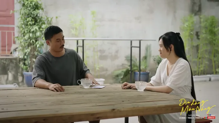 Dịu dàng màu nắng - Tập 16: Bắc bị nói xấu vòi tiền công ty, Nam tức giận bênh vực - Ảnh 3.