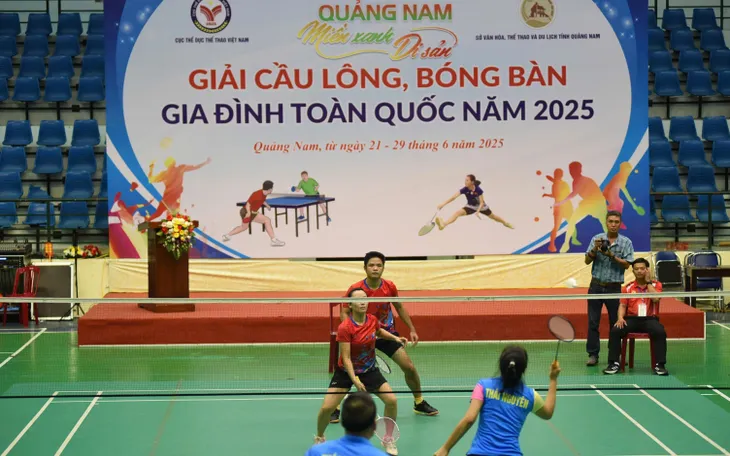 Vợ chồng, cha - con đồng hành tranh tài bóng bàn, cầu lông ở giải vô địch toàn quốc năm 2025