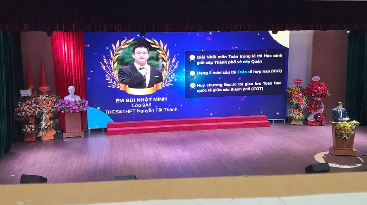 Bùi Nhật Minh “người hai lần thủ khoa” và hành trình bền bỉ của cậu học trò mê Toán - Ảnh 1.