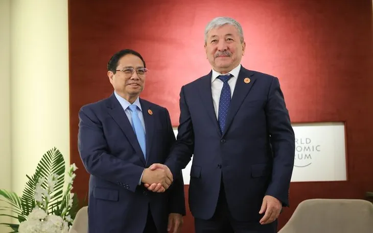 Thủ tướng Phạm Minh Chính và Thủ tướng Kyrgyzstan Adylbek Kasimalyev - Ảnh: VGP Thủ tướng Phạm Minh Chính và Thủ tướng Kyrgyzstan Adylbek Kasimalyev - Ảnh: VGP