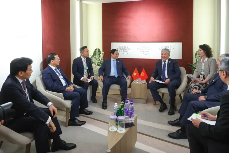 Thủ tướng đề xuất kết nối đường sắt Việt Nam - Kyrgyzstan và với các nước Trung Á - Ảnh 2.
