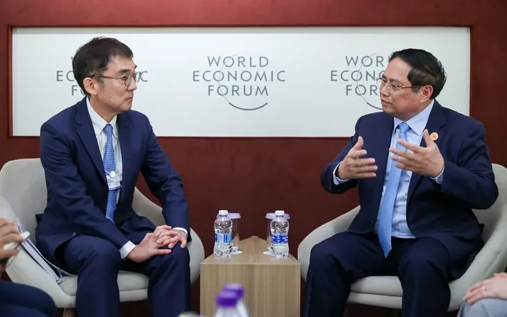 Thủ tướng Phạm Minh Chính và Chủ tịch Viện ERIA, GS. Tetsuya Watanabe - Ảnh: VGP Thủ tướng Phạm Minh Chính và Chủ tịch Viện ERIA, GS. Tetsuya Watanabe - Ảnh: VGP