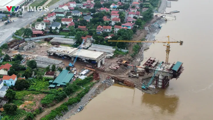 Phú Thọ: Toàn cảnh cầu Phong Châu mới đang dần hình thành - Ảnh 1.