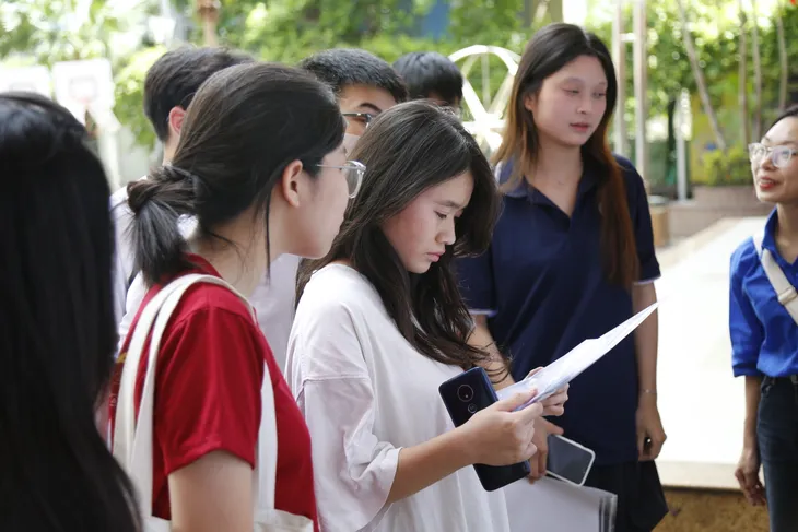 Hơn 1,16 triệu thí sinh bước vào kỳ thi tốt nghiệp THPT 2025- Ảnh 6.