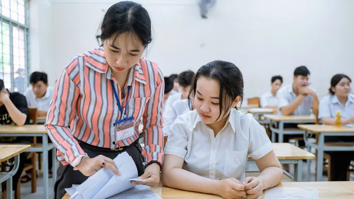 Cần Thơ: Hơn 13.600 thí sinh sẵn sàng cho kỳ thi THPT – Ấm lòng với tiếp sức mùa thi- Ảnh 4. Cần Thơ: Hơn 13.600 thí sinh sẵn sàng cho kỳ thi THPT – Ấm lòng với tiếp sức mùa thi- Ảnh 4.