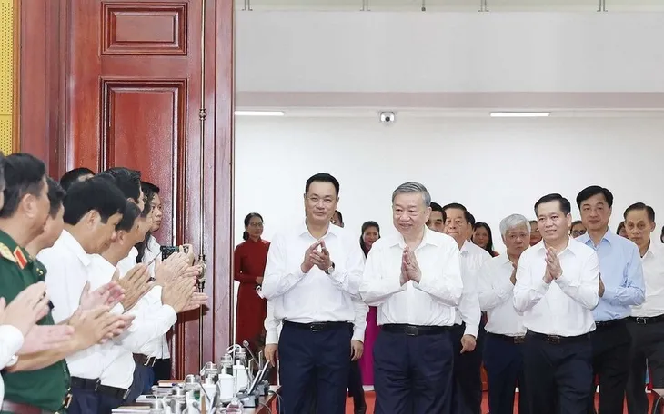 Tổng Bí thư Tô Lâm chủ trì buổi làm việc. (Ảnh: TTXVN) Tổng Bí thư Tô Lâm chủ trì buổi làm việc. (Ảnh: TTXVN)