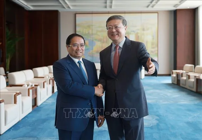 Thủ tướng Phạm Minh Chính gặp Bí thư Thành ủy Thượng Hải Trần Cát Ninh - Ảnh 2.