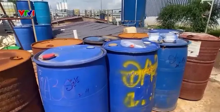 Tội phạm ma túy gia tăng: Từ buôn bán trên sông Hồng đến thuốc lá điện tử chứa ma túy- Ảnh 5. Tội phạm ma túy gia tăng: Từ buôn bán trên sông Hồng đến thuốc lá điện tử chứa ma túy- Ảnh 5.