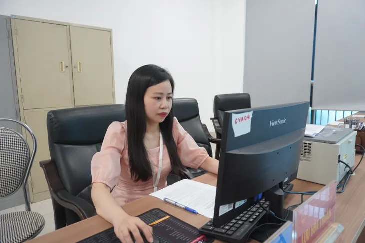 Hà Nội: Gỡ khó về thủ tục hành chính khi vận hành chính quyền địa phương 2 cấp- Ảnh 15.