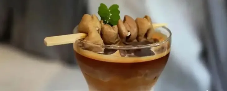 Lý do cà phê nước lòng lợn gây sốt mạng xã hội Trung Quốc - Ảnh 1.