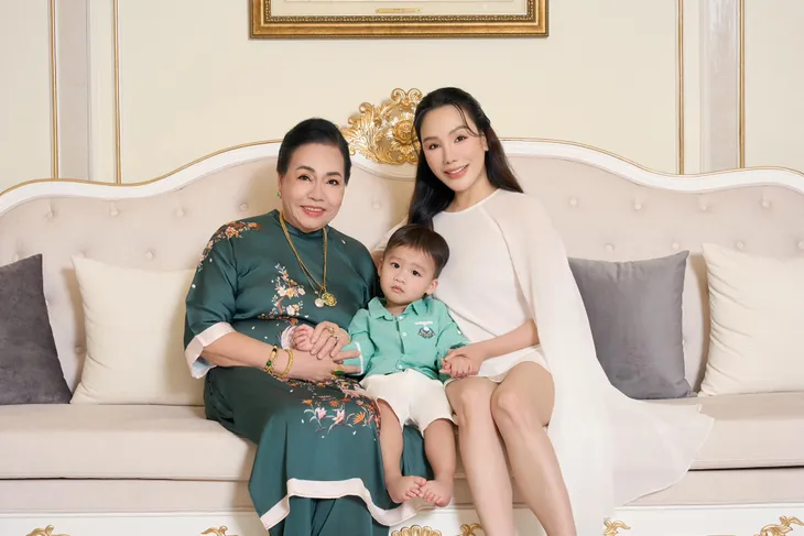 Hồ Quỳnh Hương - Ảnh 1.