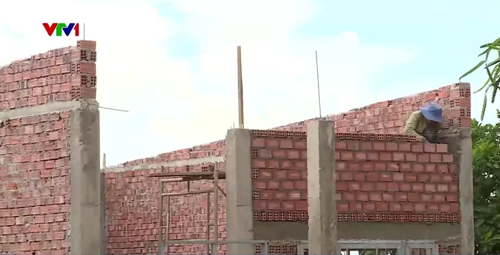 Còn nhiều khó khăn trong quá trình xóa nhà tạm, nhà dột nát - Ảnh 3.