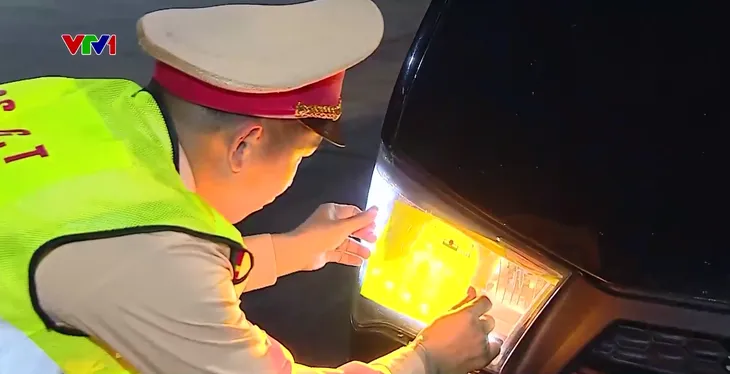 Nhiều giải pháp đảm bảo an toàn trên cung đường đèo dốc - Ảnh 1.