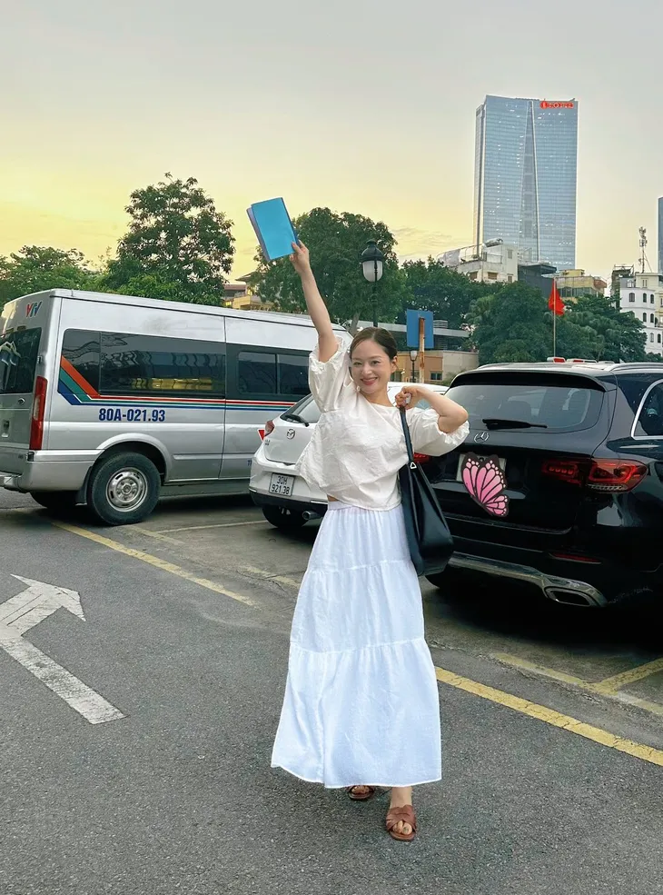 Lan Phương trở lại với "Vũ trụ điện ảnh VTV" - Ảnh 1.