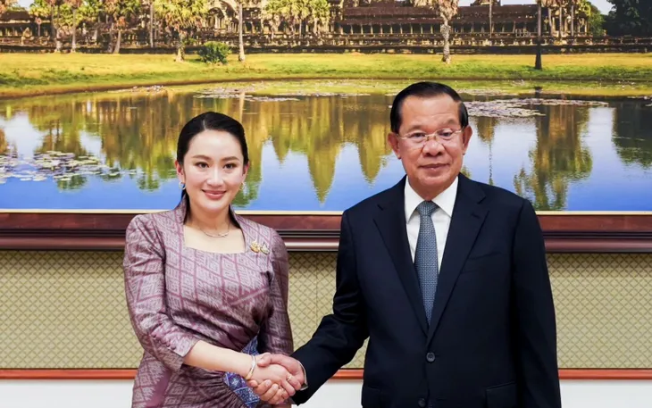 Thủ tướng Thái Lan Paetongtarn gặp Chủ tịch Thượng viện Campuchia Hun Sen nhân kỷ niệm 75 năm quan hệ ngoại giao Thái Lan - Campuchia. (Ảnh: The Nation) Thủ tướng Thái Lan Paetongtarn gặp Chủ tịch Thượng viện Campuchia Hun Sen nhân kỷ niệm 75 năm quan hệ ngoại giao Thái Lan - Campuchia. (Ảnh: The Nation)