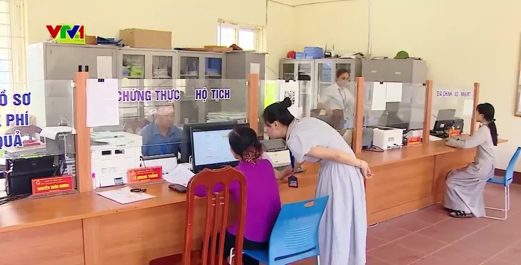 Chính quyền hai cấp: Tiện ích nhưng cần thích ứng - Ảnh 2.