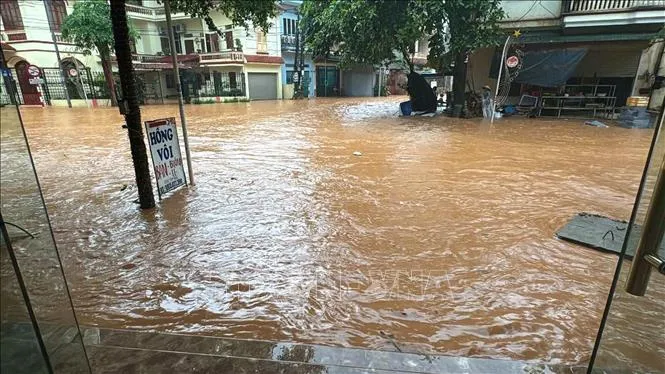 Quân đội chủ động ứng phó với mưa lớn ở Bắc Bộ - Ảnh 1.