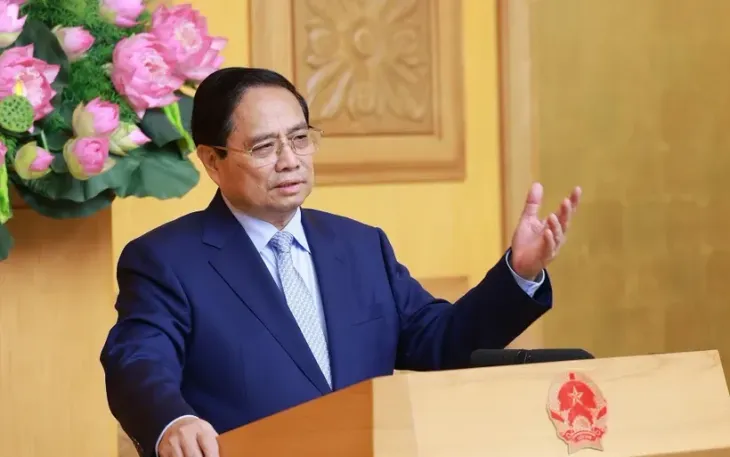 Thủ tướng Phạm Minh Chính phát biểu tại cuộc tọa đàm với các doanh nghiệp Vương quốc Anh. 