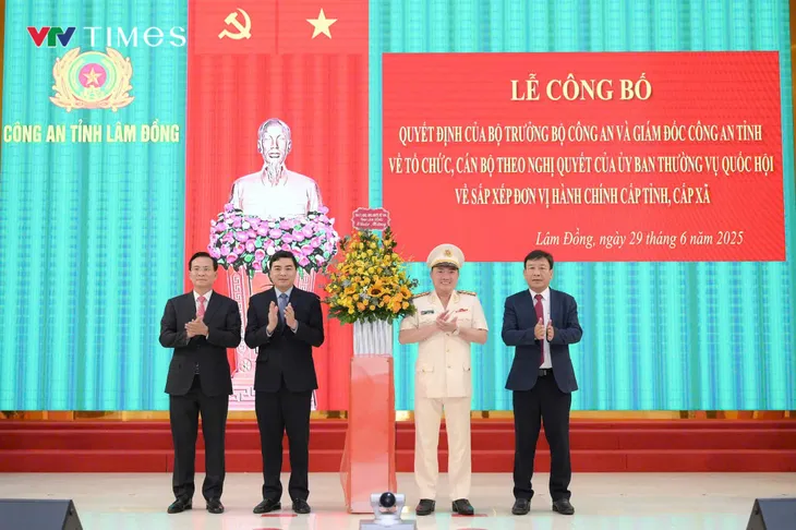 Kiện toàn bộ máy, Công an Lâm Đồng chủ động trong giai đoạn mới - Ảnh 2.