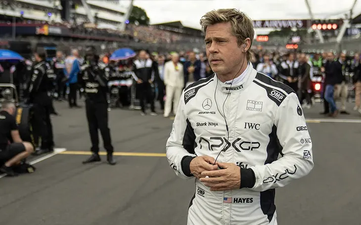 "F1" của Brad Pitt mang về cú hit phòng vé đầu tiên cho Apple - Ảnh 2. "F1" của Brad Pitt mang về cú hit phòng vé đầu tiên cho Apple - Ảnh 2.