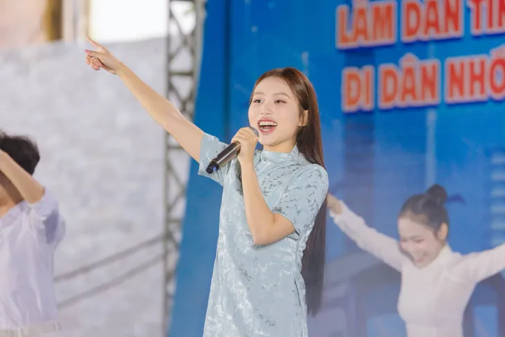 Sôi nổi lễ ra quân cao điểm Mùa hè xanh 2025 - Ảnh 3.