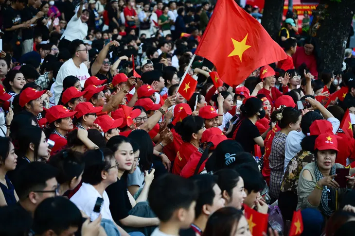 Từ "Chào buổi sáng" đến cầu truyền hình "Sắp xếp lại giang sơn": VTV khắc họa bước chuyển mình lịch sử của đất nước - Ảnh 5.