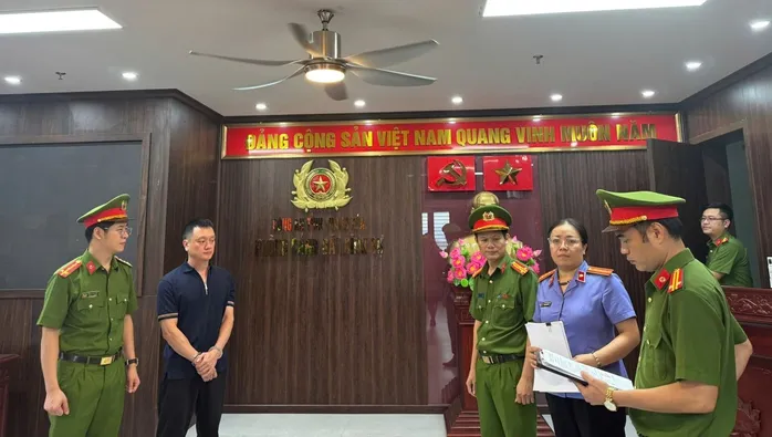 Khởi tố trùm giang hồ Vi “ngộ” ở Thanh Hóa - Ảnh 1.