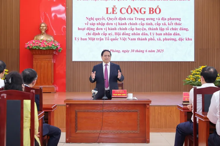 Thủ tướng: Tuyệt đối không để người dân "sợ hay ngại" khi đến cơ quan công quyền - Ảnh 4.