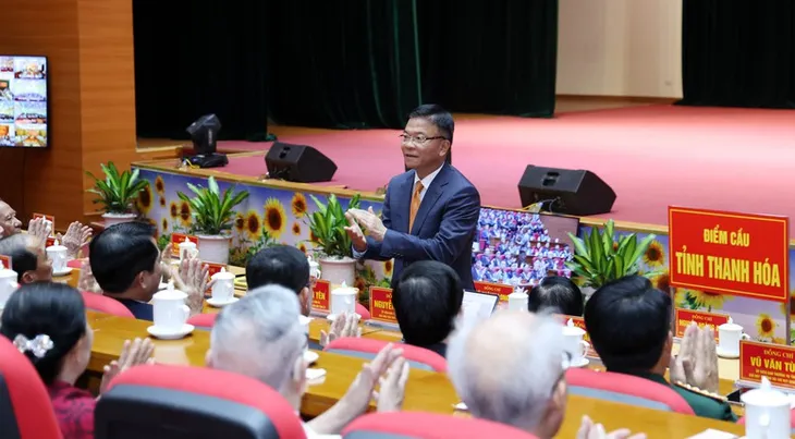 Phó Thủ tướng Lê Thành Long: Thanh Hóa sẽ nhanh chóng bắt nhịp công việc, thực hiện thắng lợi các mục tiêu phát triển- Ảnh 1. Phó Thủ tướng Lê Thành Long: Thanh Hóa sẽ nhanh chóng bắt nhịp công việc, thực hiện thắng lợi các mục tiêu phát triển- Ảnh 1.