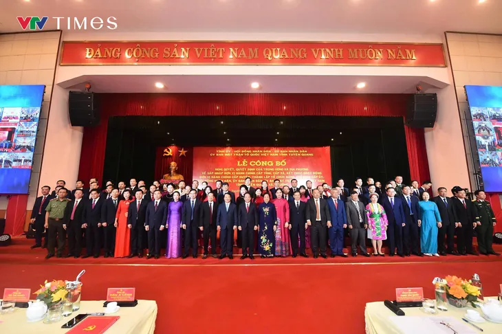 Lễ Công bố Nghị quyết, Quyết định sáp nhập Tuyên Quang, Hà Giang, hợp nhất đơn vị hành chính và công tác cán bộ - Ảnh 4.