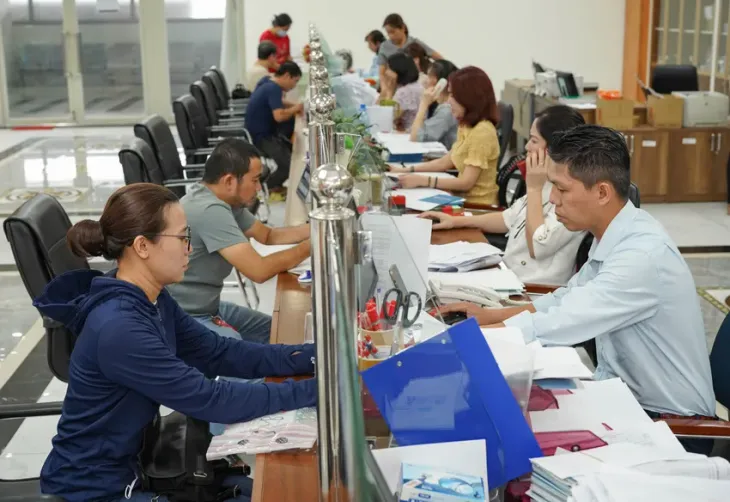 Nhiều chính sách có hiệu lực từ 1/7: Xóa bỏ địa giới hành chính trong khám, chữa bệnh- Ảnh 1. Nhiều chính sách có hiệu lực từ 1/7: Xóa bỏ địa giới hành chính trong khám, chữa bệnh- Ảnh 1.