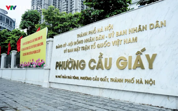 Hà Nội trong ngày đầu chính quyền địa phương hai cấp đi vào hoạt động - Ảnh 8.