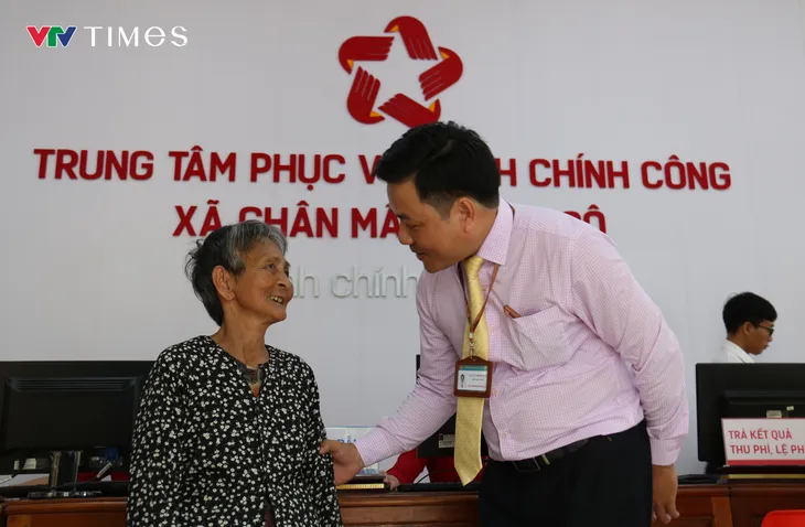 Xã Chân Mây - Lăng Cô trong ngày đầu vận hành chính quyền hai cấp - Ảnh 1.