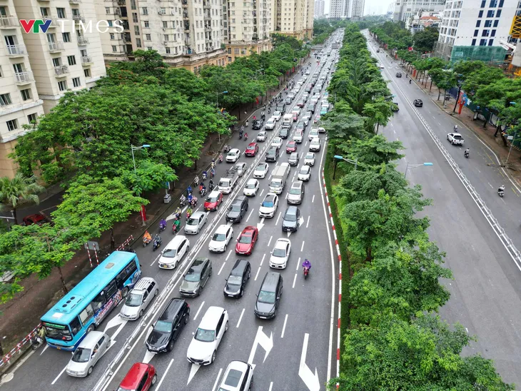 Thí điểm phân làn: Nhiều người dân còn lúng túng khi di chuyển - Ảnh 5.