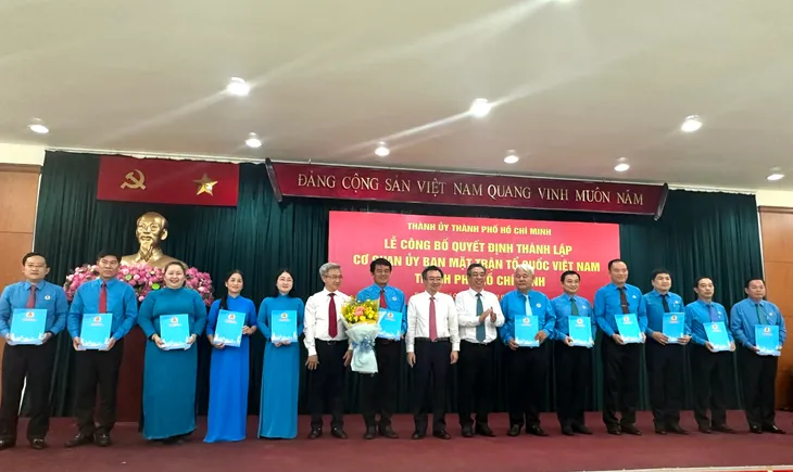 Ủy ban Mặt trận Tổ quốc Việt Nam TP Hồ Chí Minh chính thức thành lập - Ảnh 6.