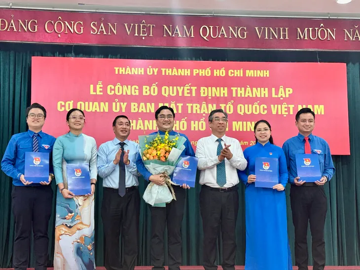 Ủy ban Mặt trận Tổ quốc Việt Nam TP Hồ Chí Minh chính thức thành lập - Ảnh 5.