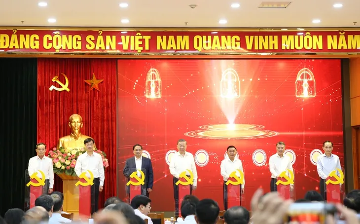 Ra mắt 3 nền tảng số phục vụ triển khai Nghị quyết số 57 - Ảnh 1.