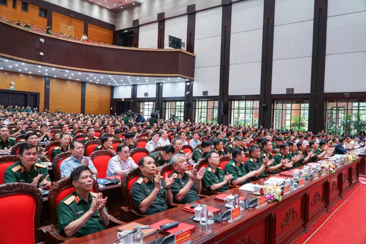 Toàn quân tăng tốc, bứt phá, quyết tâm hoàn thành thắng lợi mục tiêu, nhiệm vụ năm 2025 - Ảnh 3.