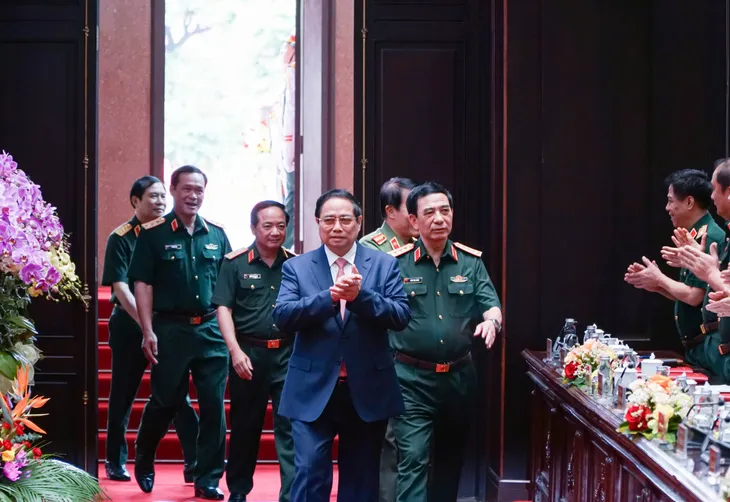 Thủ tướng Phạm Minh Chính dự Hội nghị quân chính toàn quân 6 tháng đầu năm 2025 - Ảnh 1.