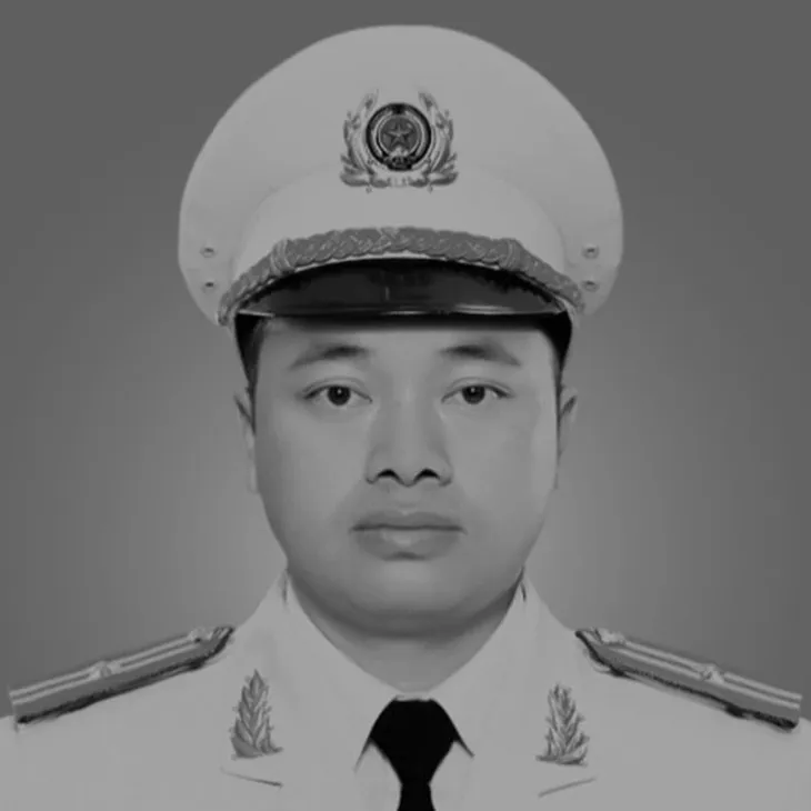 Tạm giữ hình sự đối tượng điều khiển xe máy tông Thiếu tá CSGT Hà Văn Minh hy sinh khi làm nhiệm vụ - Ảnh 2.