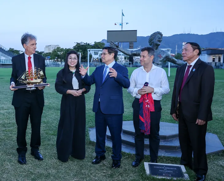 Thủ tướng thăm Câu lạc bộ Bóng đá hàng đầu Brazil, thúc đẩy hợp tác với Việt Nam  - Ảnh 3.