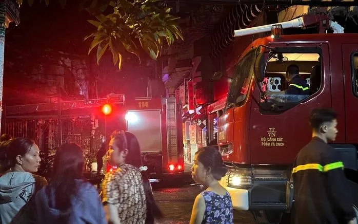 Cháy chung cư Độc Lập ở TP Hồ Chí Minh, 8 người tử vong - Ảnh 1. Cháy chung cư Độc Lập ở TP Hồ Chí Minh, 8 người tử vong - Ảnh 1.