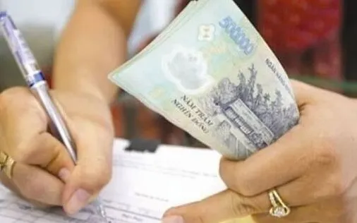 Giữ nguyên lương, phụ cấp 6 tháng cho cán bộ sau sắp xếp