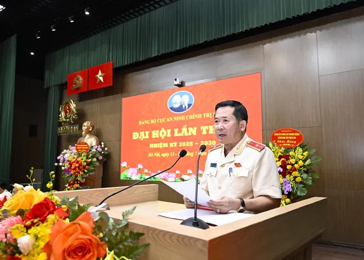 Gương mẫu đi đầu trong thực hiện sứ mệnh bảo vệ Đảng, bảo vệ đường lối của Đảng - Ảnh 2.