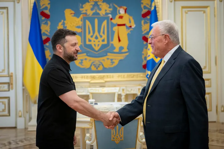 Ukraine, Mỹ thảo luận về phòng không và viện trợ vũ khí- Ảnh 1. Ukraine, Mỹ thảo luận về phòng không và viện trợ vũ khí- Ảnh 1.